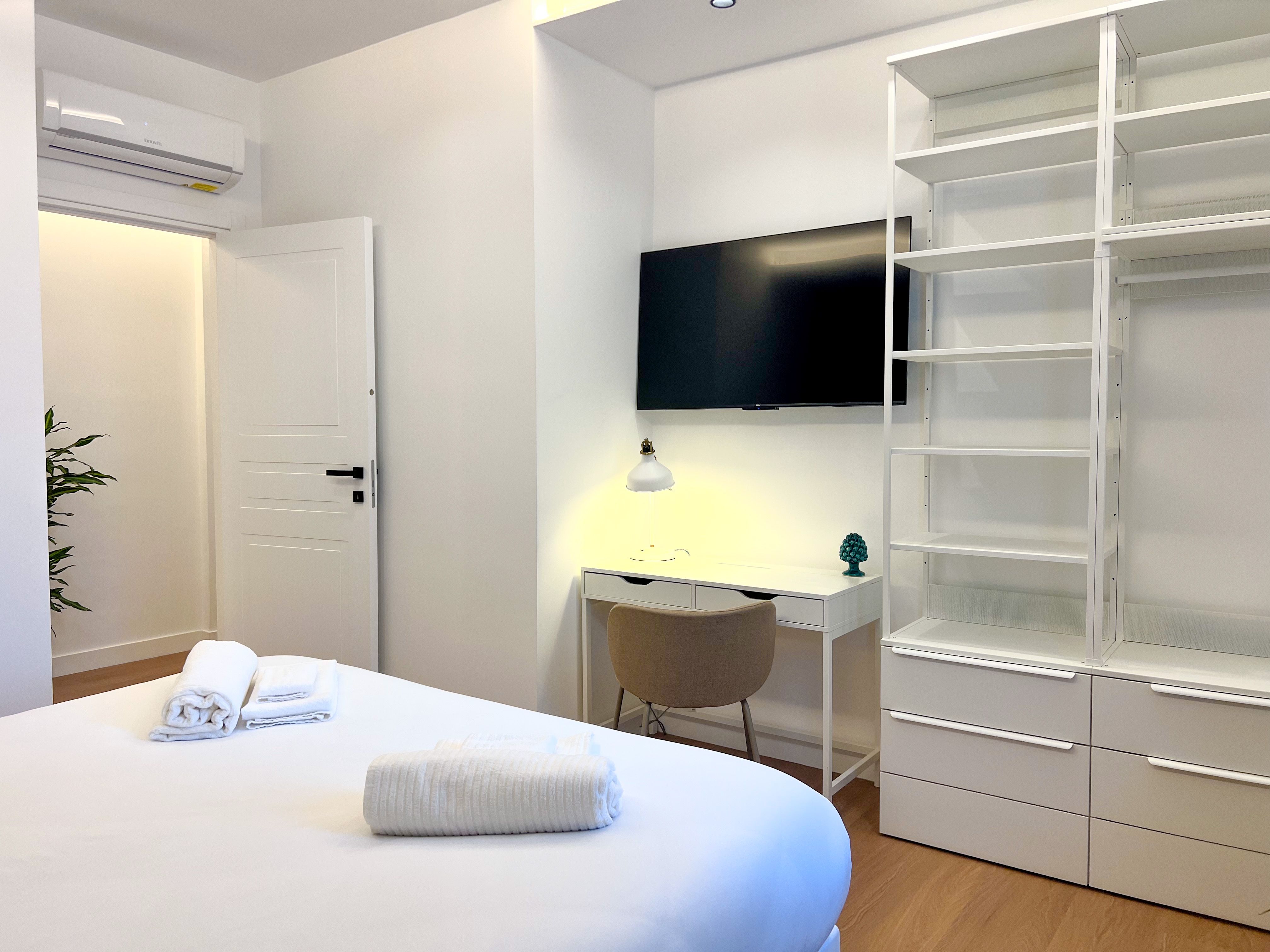 Turquoise apartment second bedroom