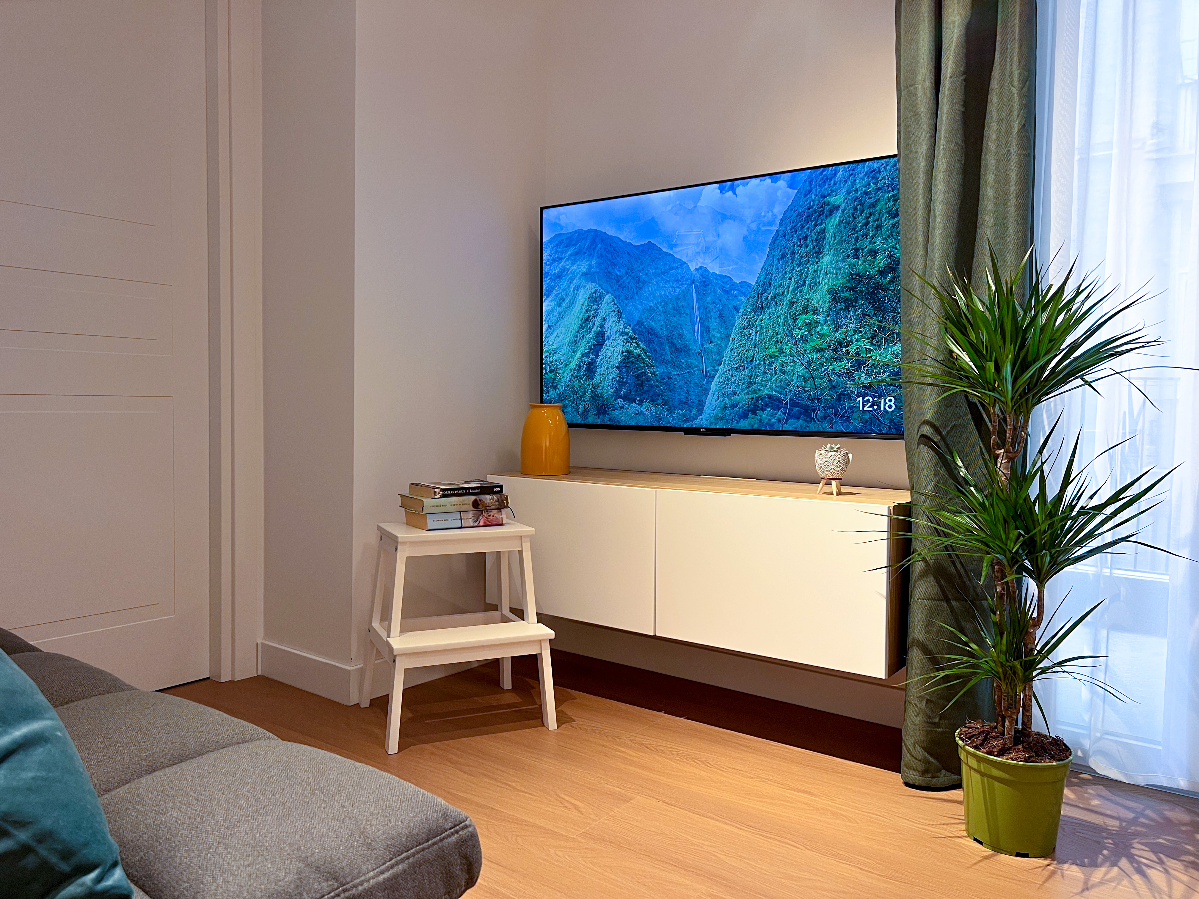 Emerald apartment bedroom